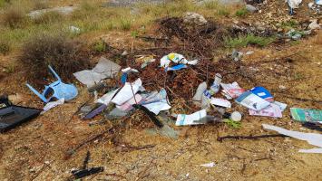 200601 RUBBISH OMALA-TROIANATA A.jpg